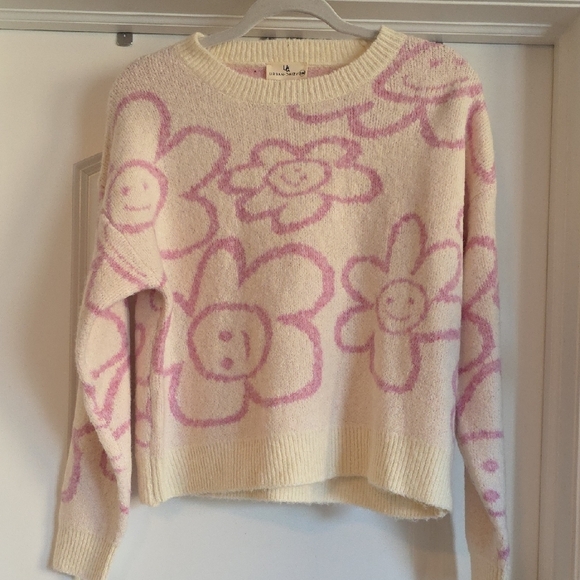 NWOT Urban Dazy S/M Floral Smiley Pink Sweater - Picture 4 of 9